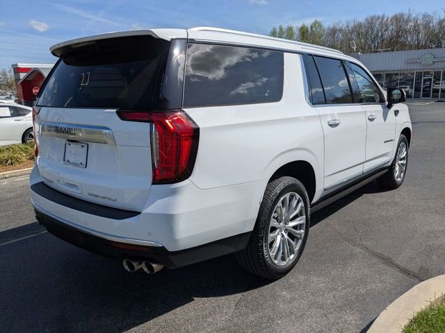 Used 2022 GMC Yukon XL Denali w/ Denali Premium Package image 8