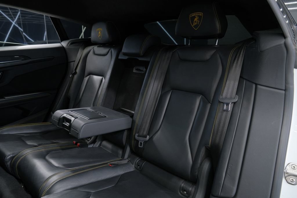 Used 2021 Lamborghini Urus image 26