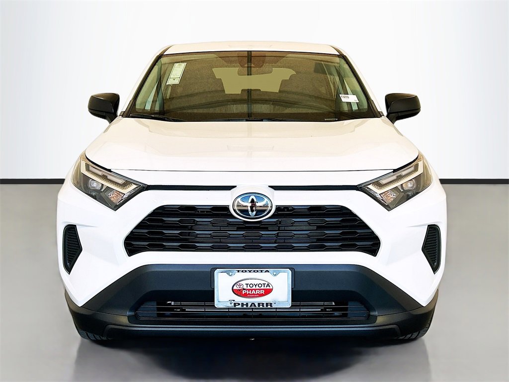 New 2025 Toyota RAV4 LE image 2
