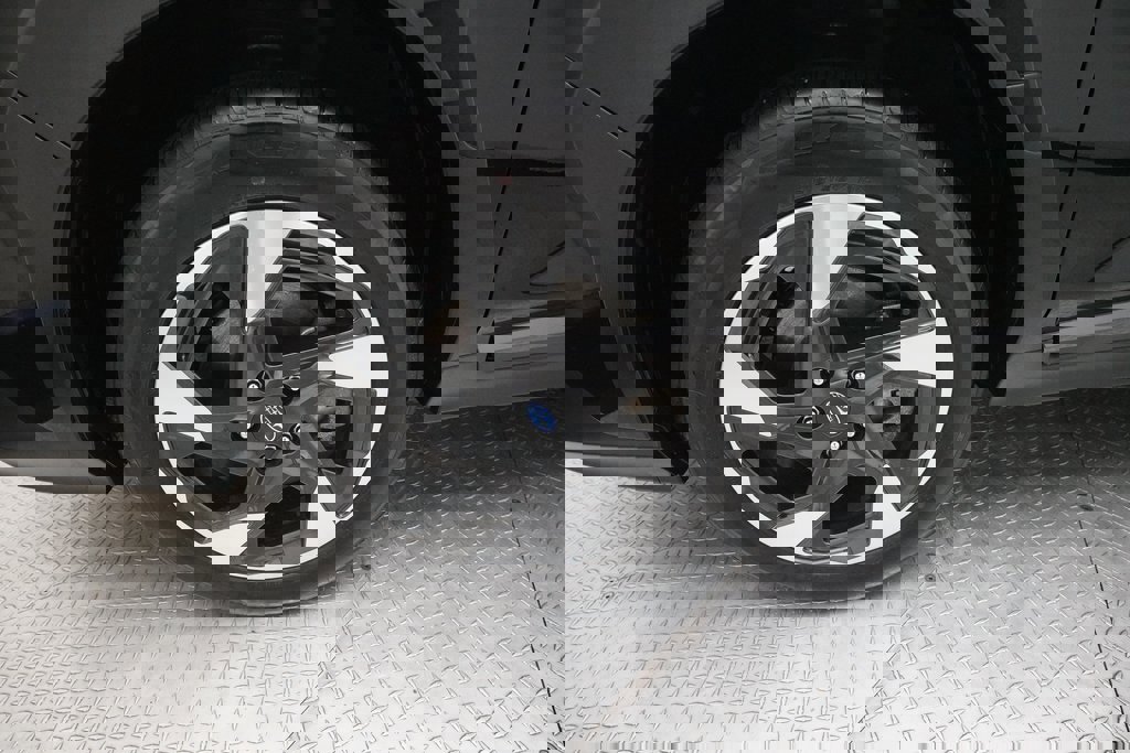 Used 2024 Subaru Crosstrek 2.5i Limited w/ Crosstrek Mirror Package image 26