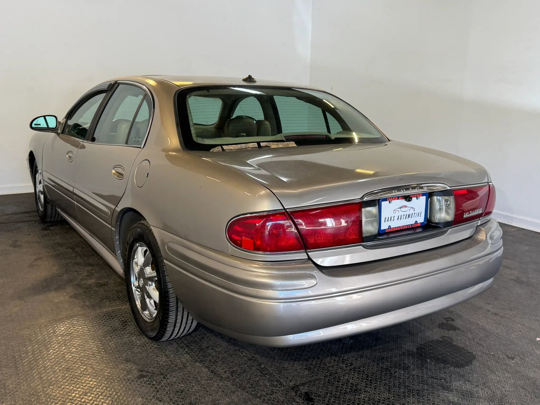 Used 2003 Buick Le Sabre Limited w/ Celebration Edition Package FWD image 4