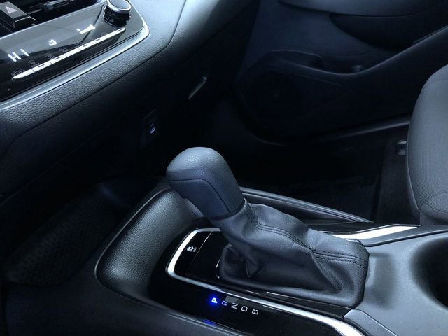 Used 2025 Toyota Corolla LE image 29