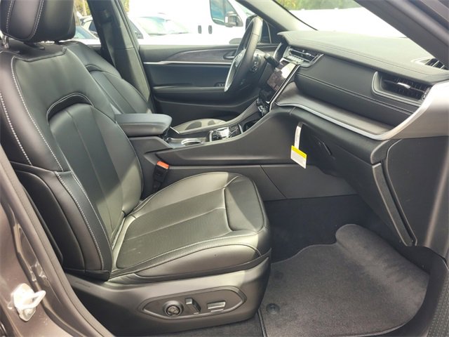 New 2025 Jeep Grand Cherokee Limited image 15