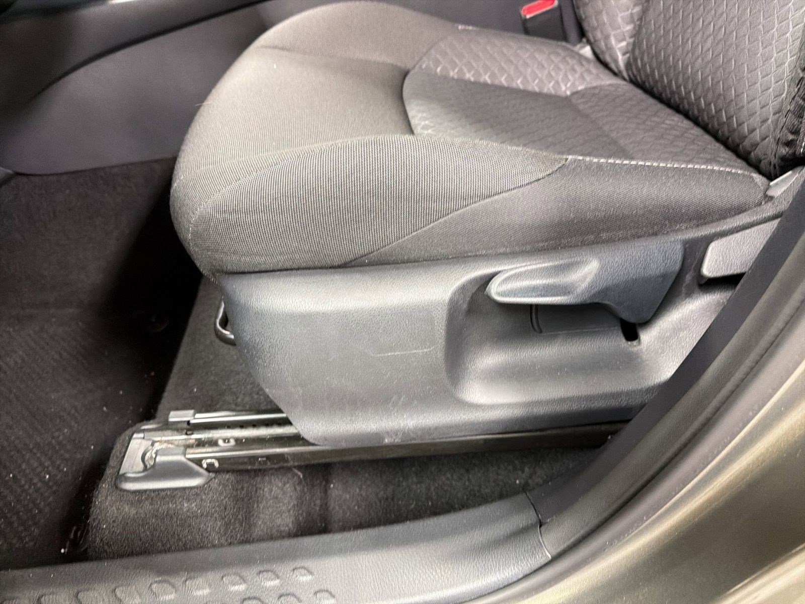 Used 2021 Toyota C-HR LE image 13