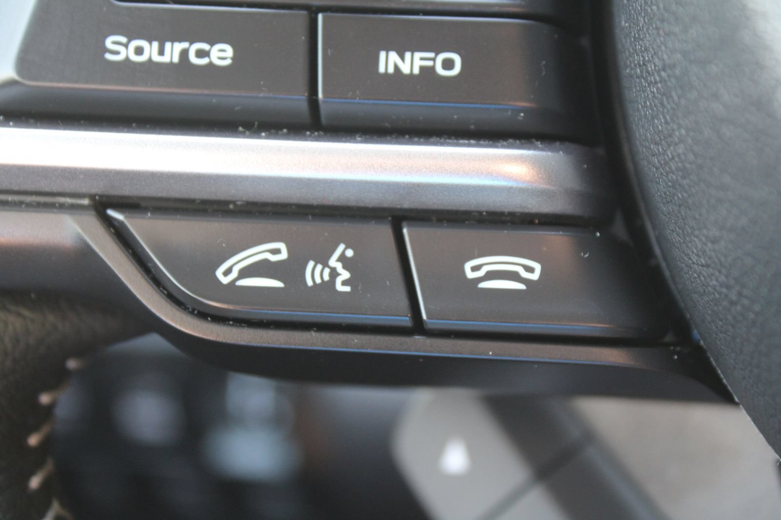 Used 2024 Subaru Forester Touring w/ POP Package 3 AWD/4WD image 31