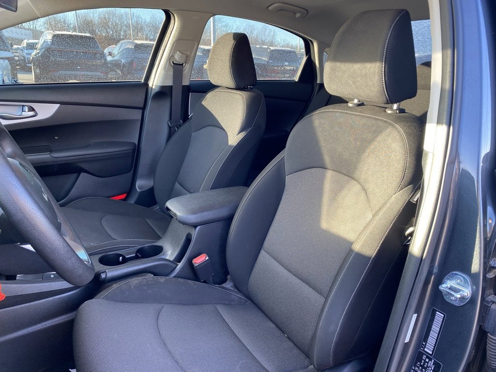 Used 2024 Kia Forte LXS w/ LXS Technology Package image 18