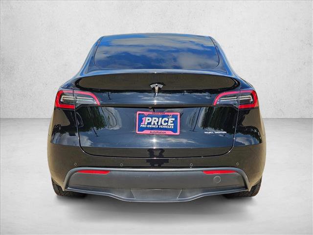 Used 2022 Tesla Model Y Long Range image 7