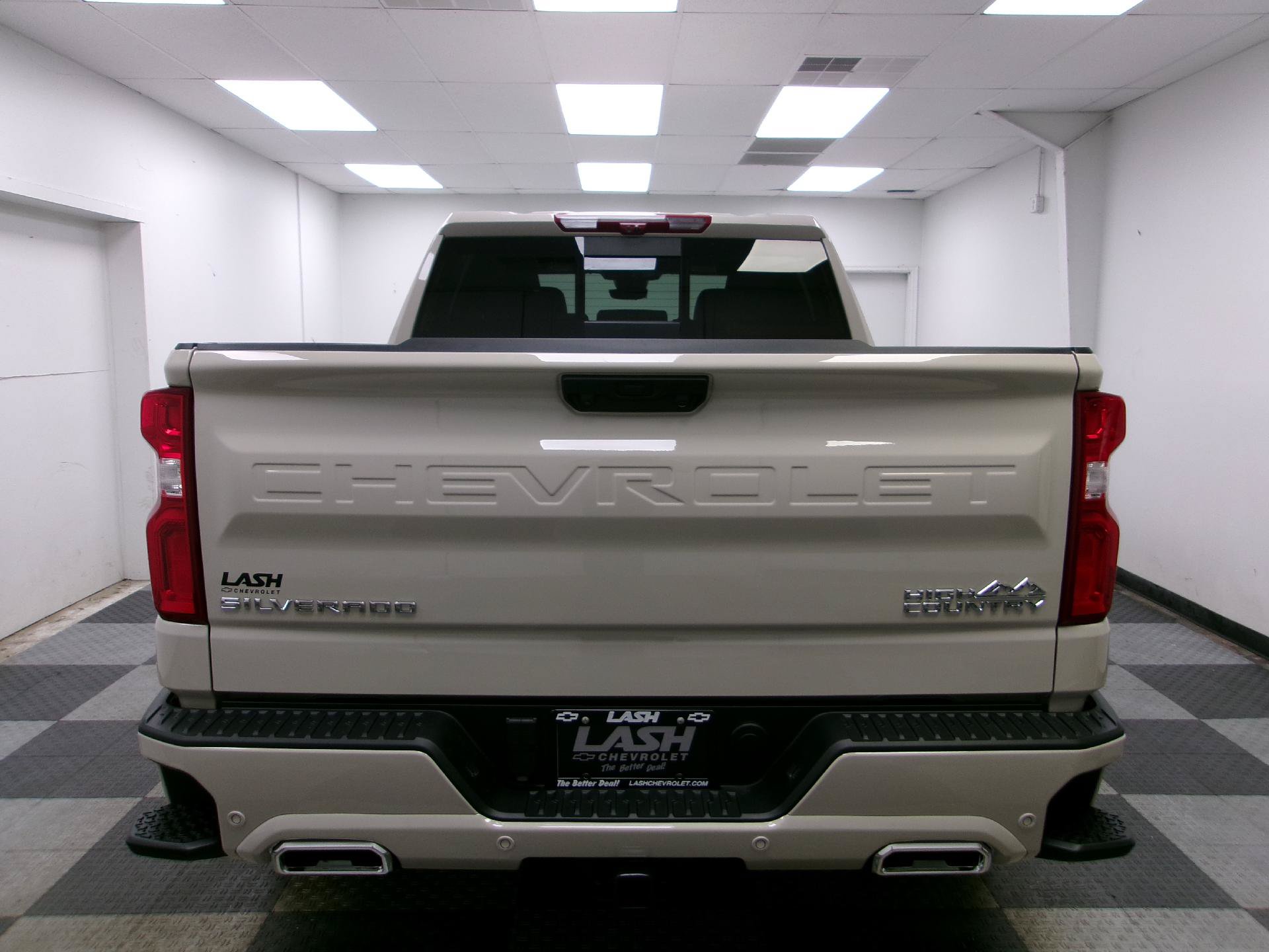 New 2026 Chevrolet Silverado 1500 High Country w/ Technology Package AWD/4WD image 13