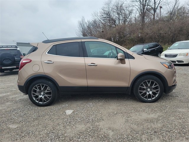 Used 2019 Buick Encore Sport Touring image 3