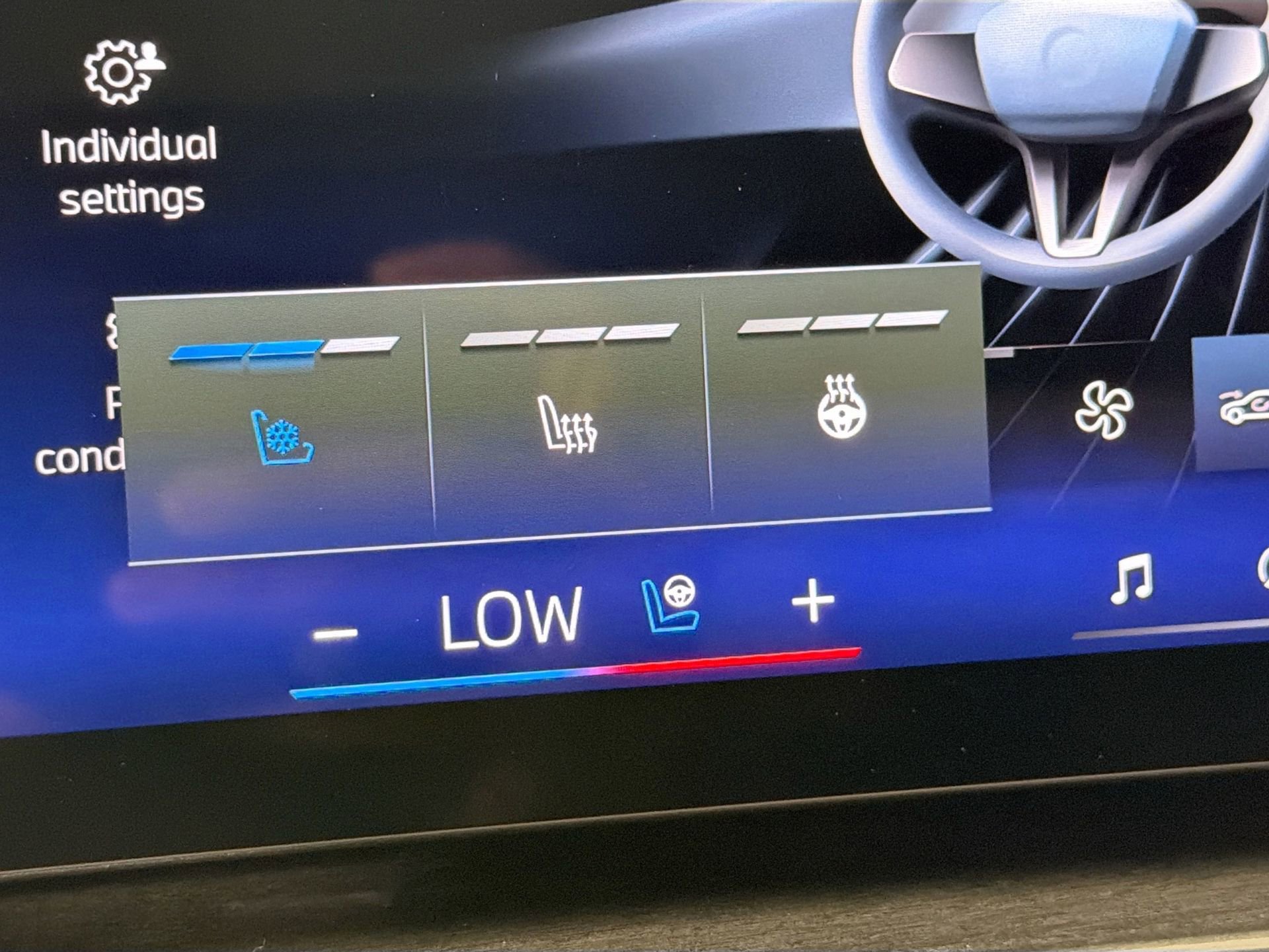 New 2026 BMW 740i xDrive w/ Executive Package image 21