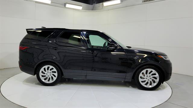 Used 2024 Land Rover Discovery S AWD/4WD image 9