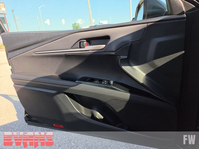 Certified 2025 Toyota Camry SE FWD image 18
