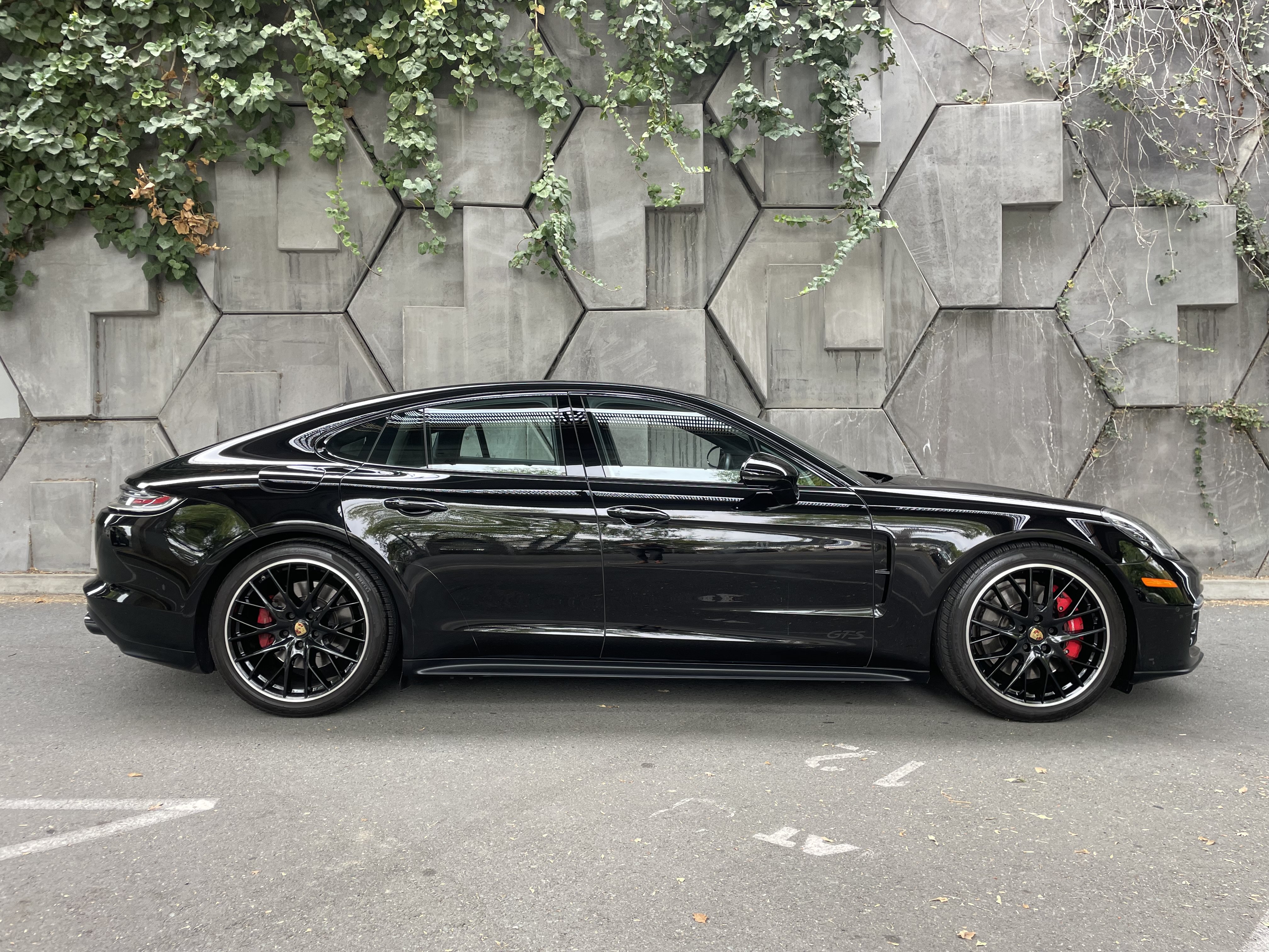 Used 2023 Porsche Panamera GTS AWD/4WD image 6