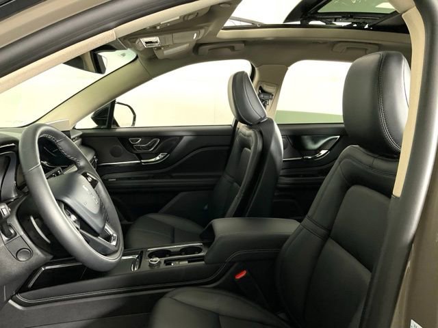 Used 2025 Lincoln Corsair Reserve image 31