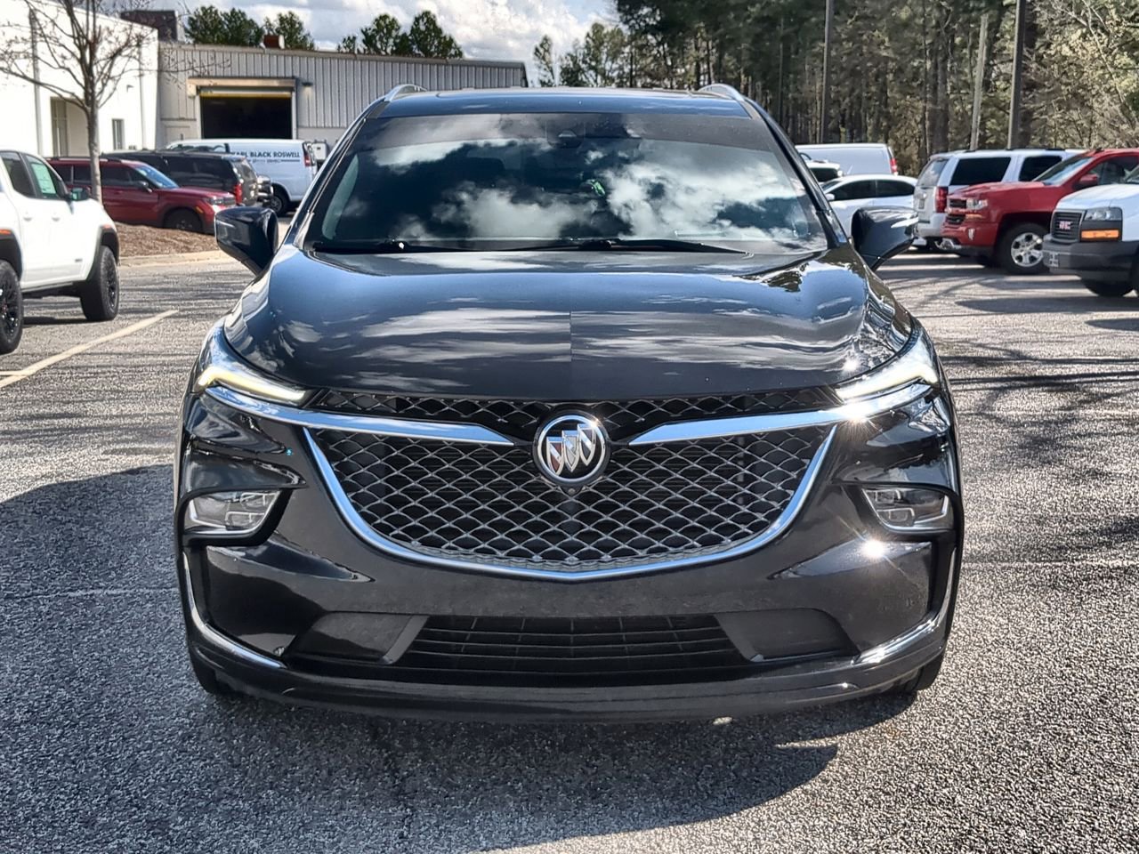 Used 2023 Buick Enclave Avenir w/ Avenir Technology Package image 3