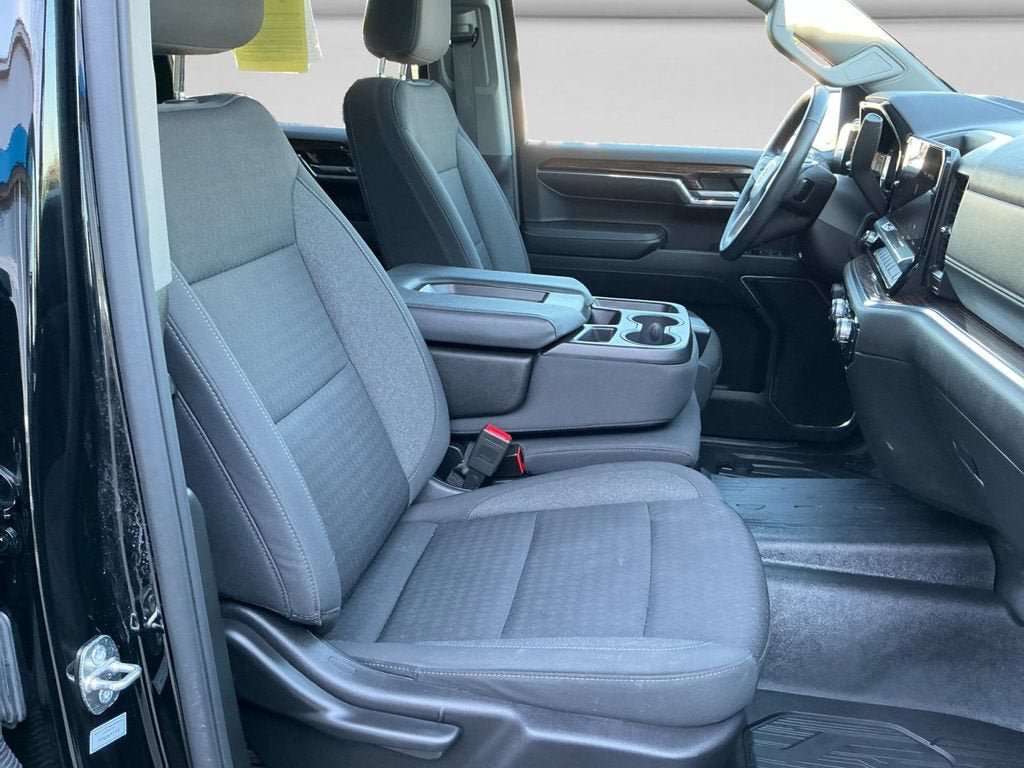 Used 2024 GMC Sierra 1500 Elevation w/ LPO, Elevation Black Package AWD/4WD image 15