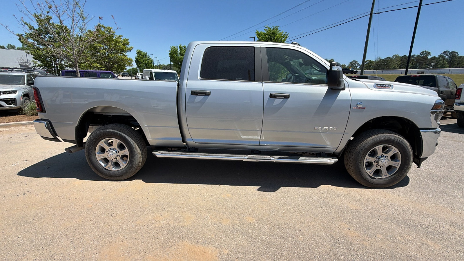 New 2026 RAM 2500 Big Horn AWD/4WD image 7
