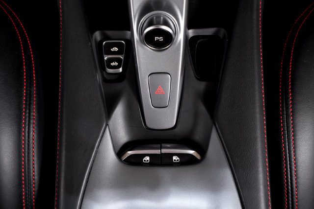 Certified 2020 Ferrari Portofino RWD image 50