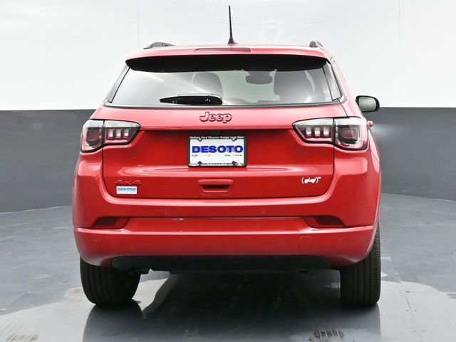 Used 2024 Jeep Compass Limited image 7
