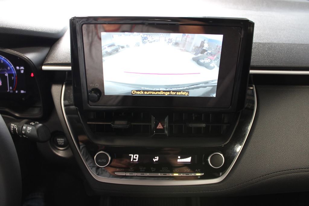 Used 2026 Toyota Corolla Cross LE AWD/4WD image 26
