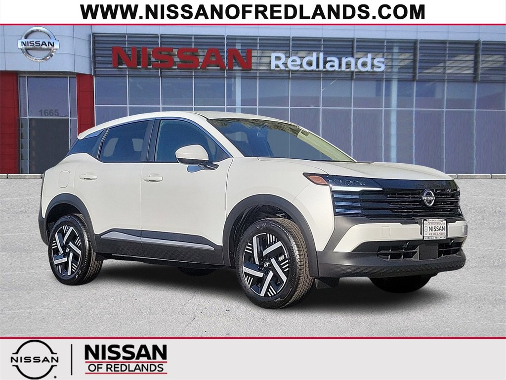 New 2025 Nissan Kicks SV