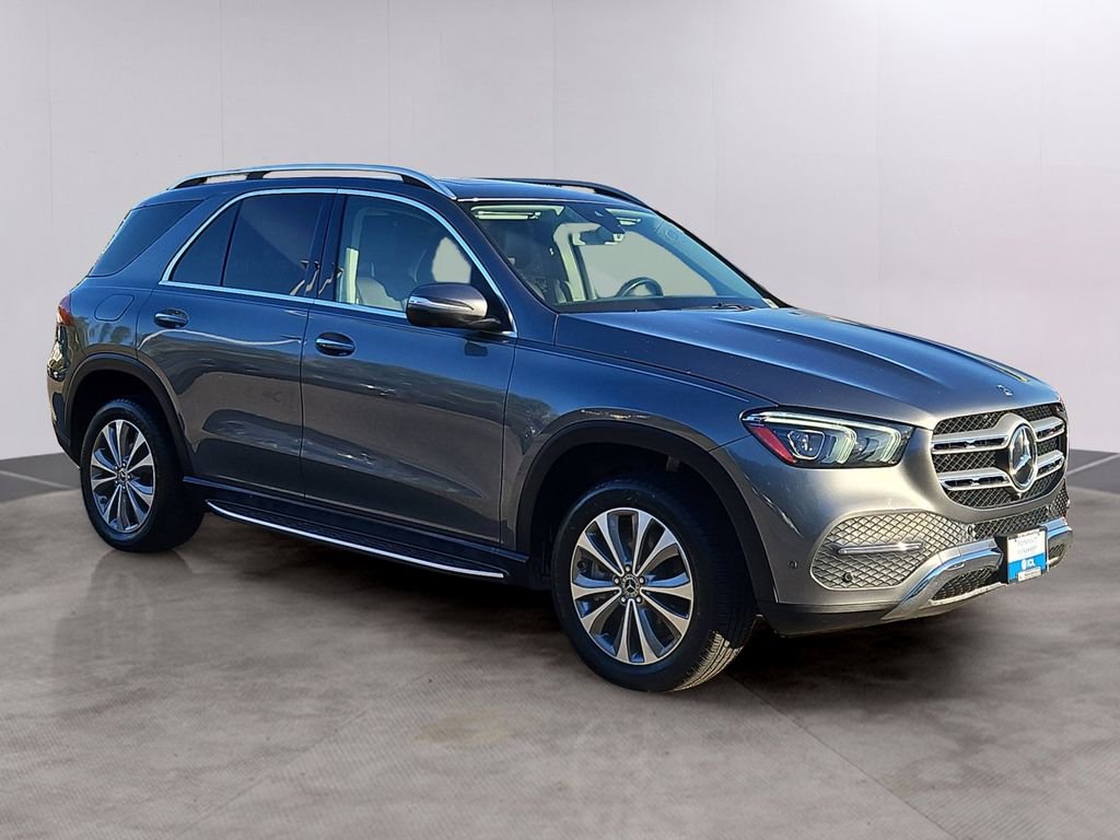 Used 2020 Mercedes-Benz GLE 450 4MATIC w/ Premium Package image 3