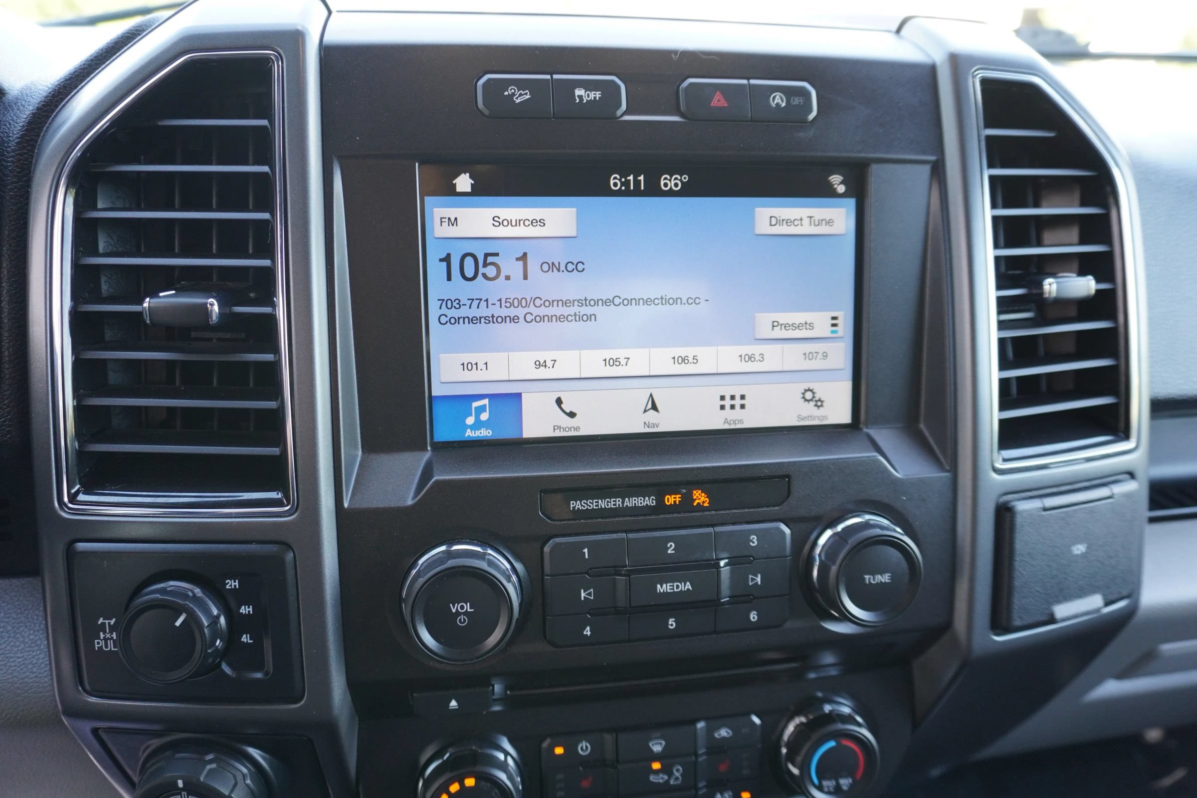 Used 2018 Ford F150 XLT w/ Equipment Group 302A Luxury AWD/4WD image 14
