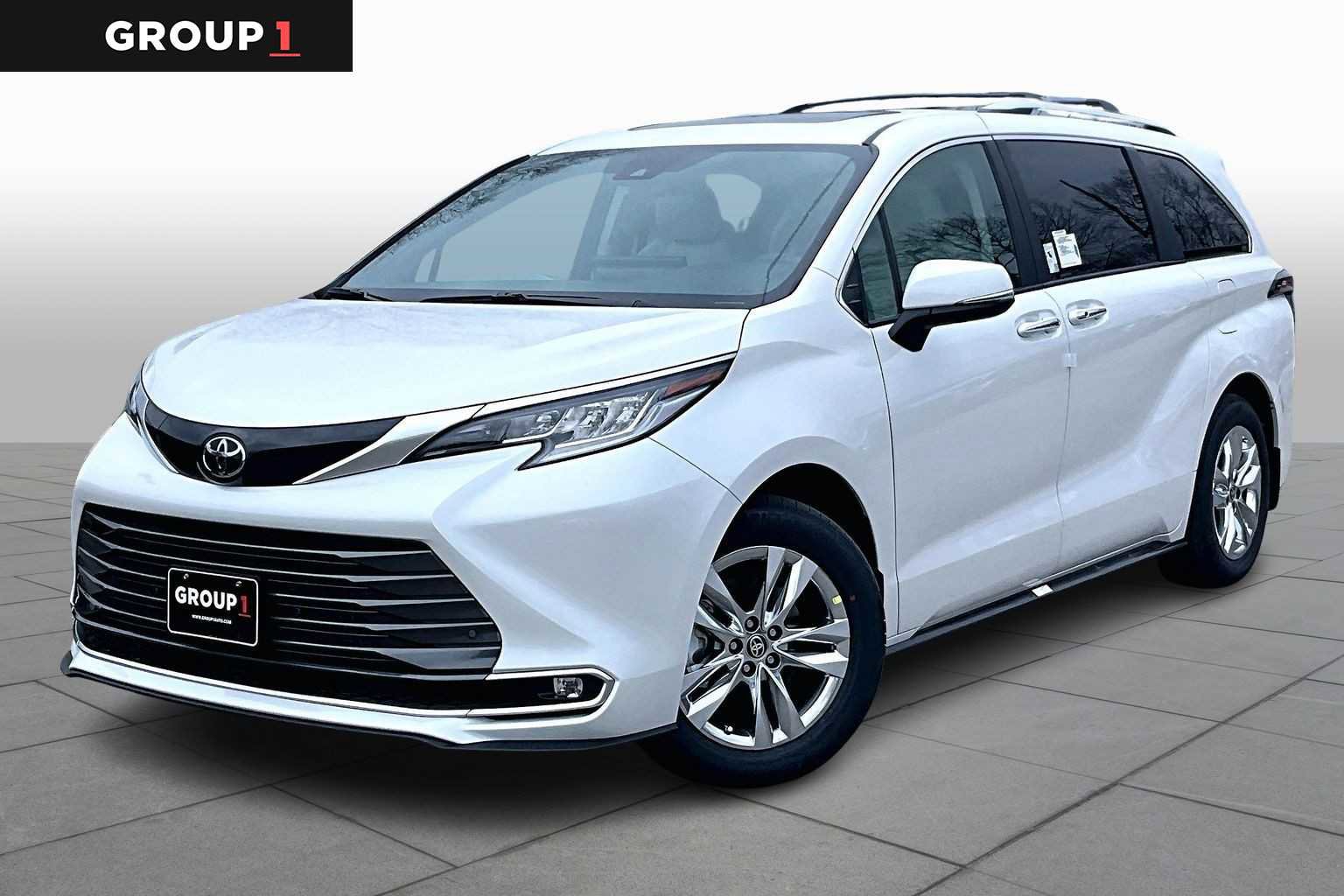 New 2026 Toyota Sienna Limited image 1