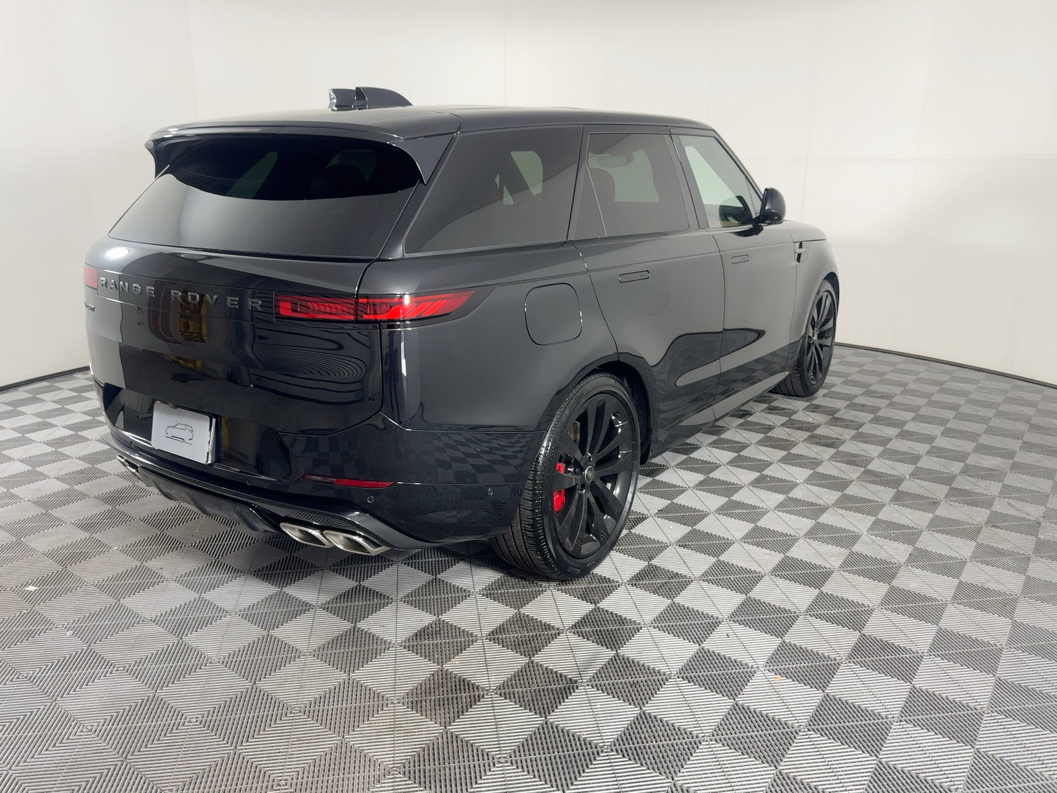 New 2025 Land Rover Range Rover Sport Dynamic SE image 28