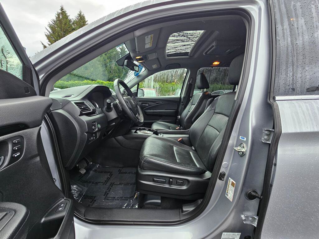 Certified 2017 Honda Pilot Elite image 25