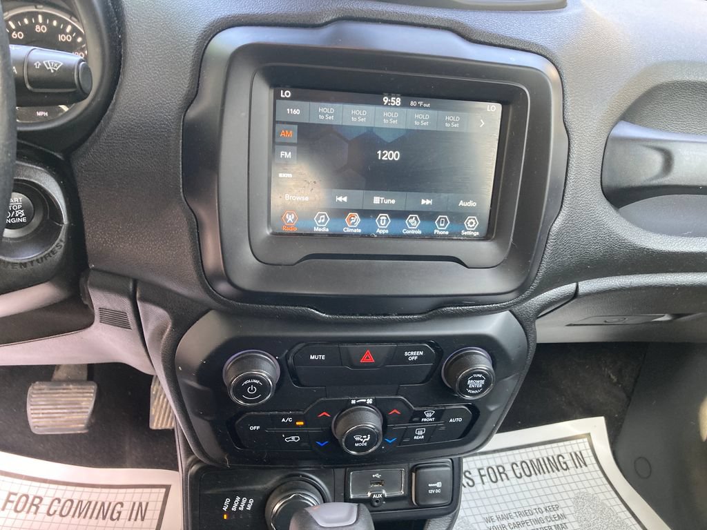 Used 2019 Jeep Renegade Latitude w/ Cold Weather Group AWD/4WD image 23
