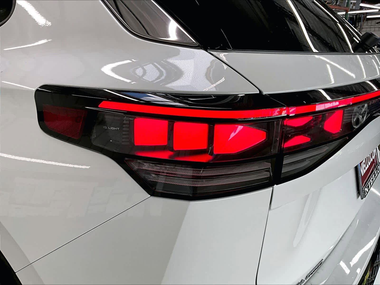 New 2026 Volkswagen Tiguan SEL R-Line AWD/4WD image 25