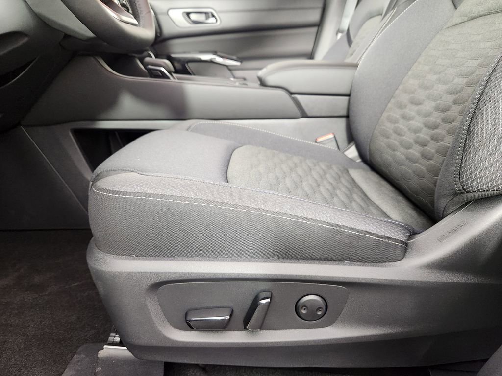 New 2026 Nissan Pathfinder SV AWD/4WD image 11