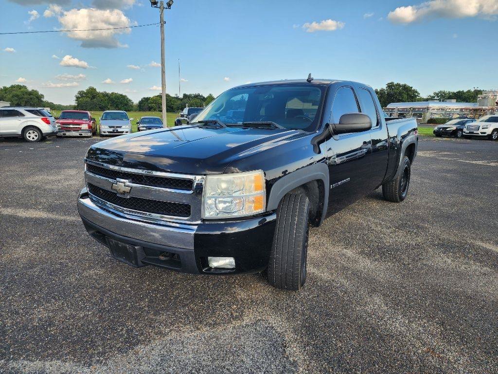 Used 2007 Chevrolet Silverado 1500 LT w/ 1LT Convenience Package AWD/4WD image 11