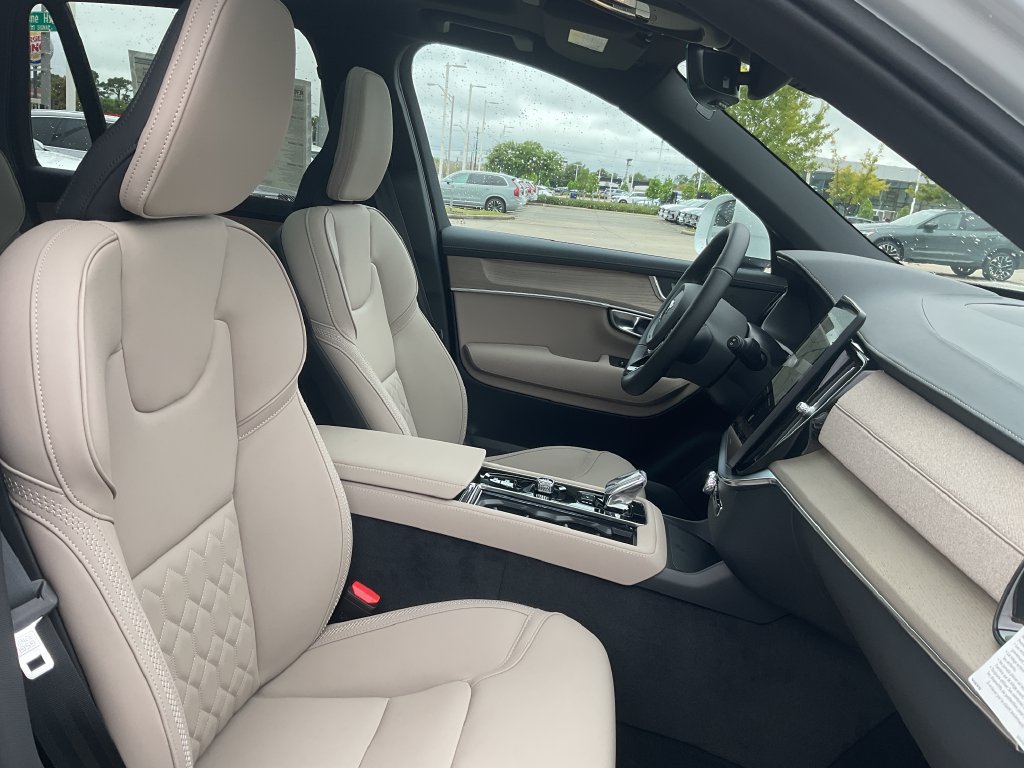 New 2027 Volvo XC90 B5 Core AWD/4WD image 19
