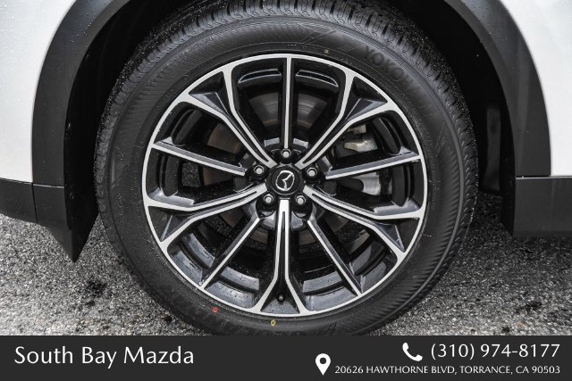 Certified 2025 MAZDA CX-70 Plug-In Hybrid w/ Premium Pkg AWD/4WD image 11