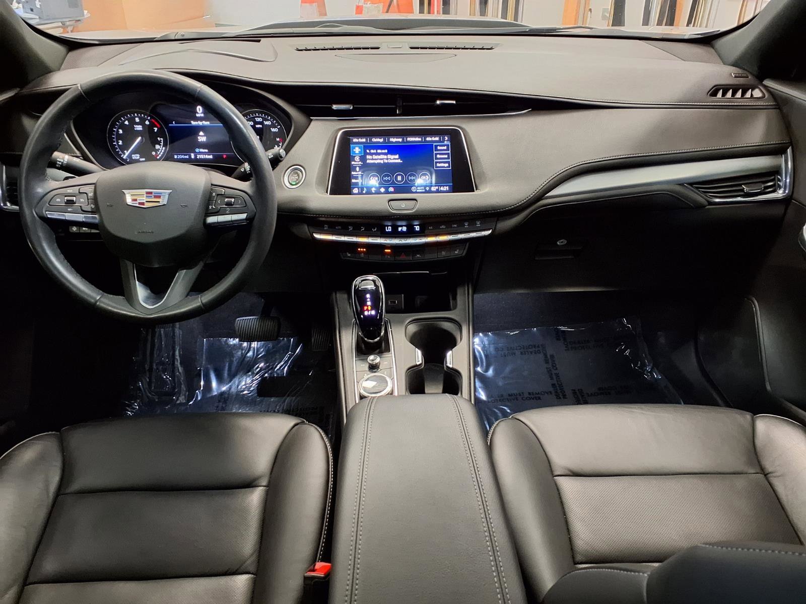 Certified 2023 Cadillac XT4 Premium Luxury w/ Technology Package FWD image 16