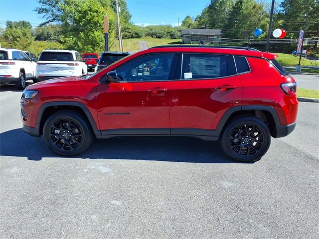 New 2026 Jeep Compass Latitude image 7