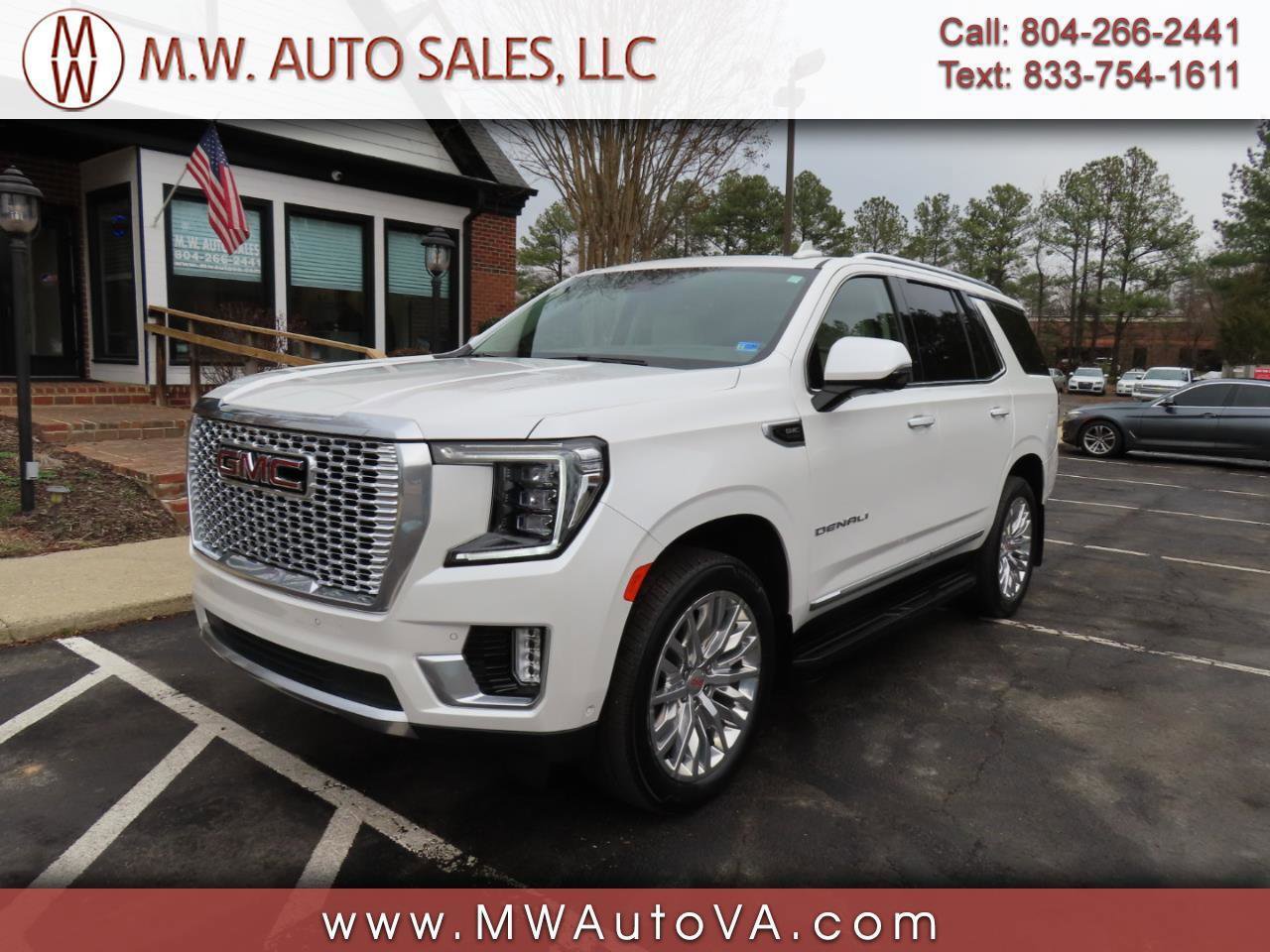 Used 2024 GMC Yukon Denali w/ Advanced Technology Package image 1