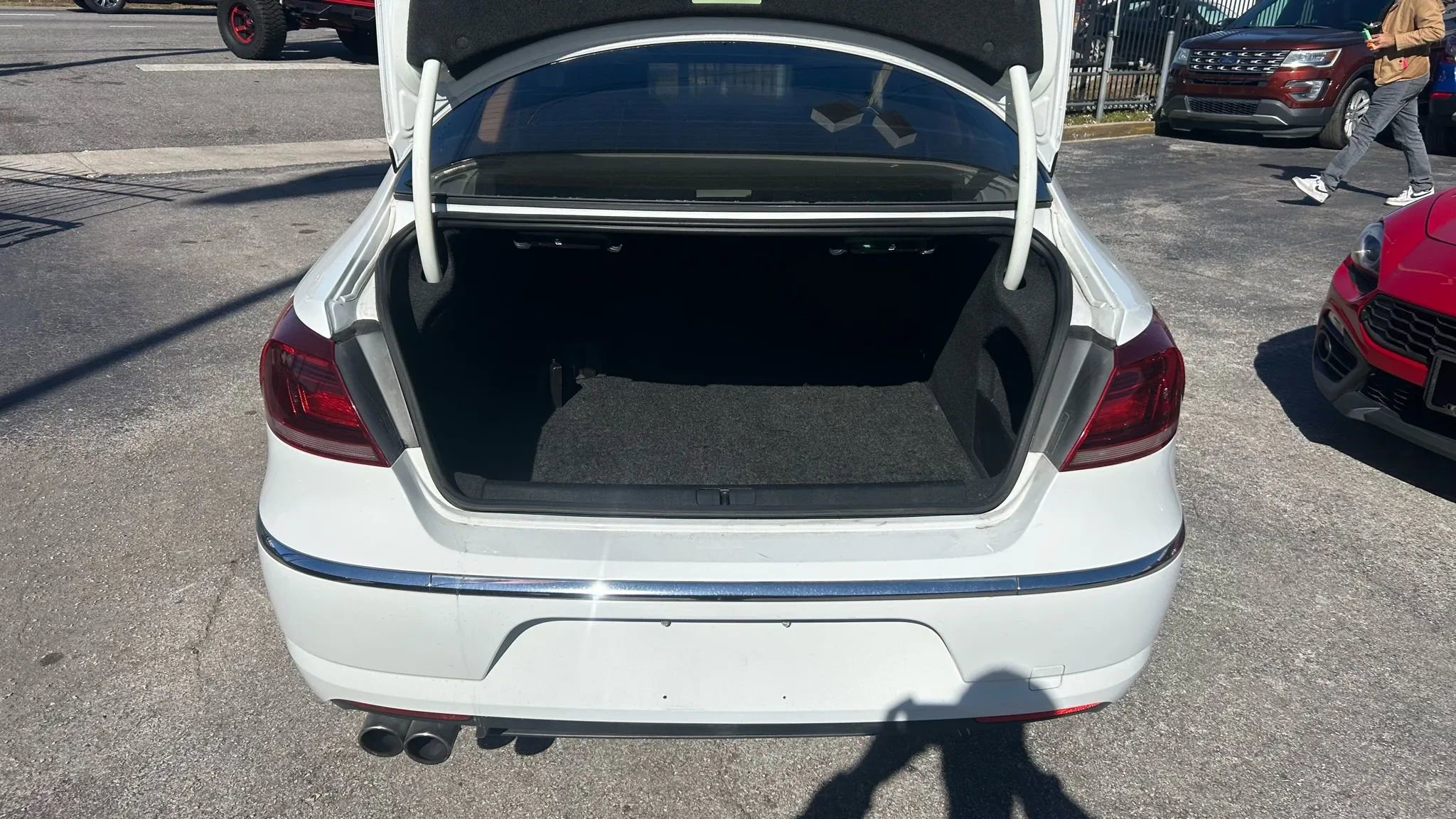 Used 2015 Volkswagen CC Sport image 8