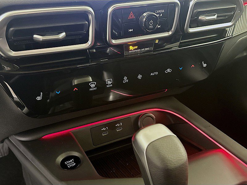 New 2026 Nissan Sentra SR w/ SR Premium Package FWD image 17