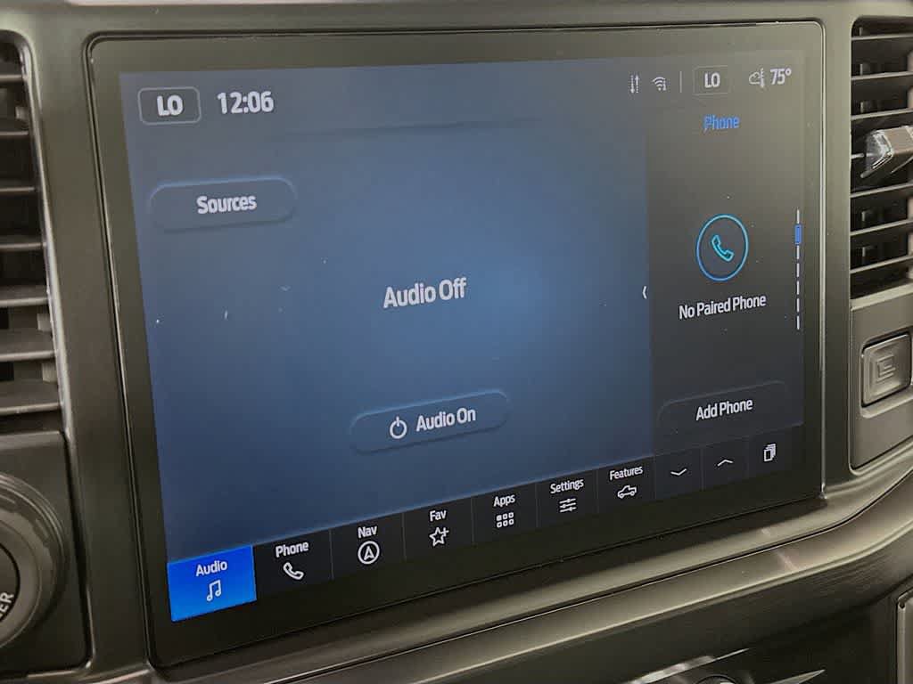 New 2026 Ford F250 Lariat w/ Black Appearance Package AWD/4WD image 17
