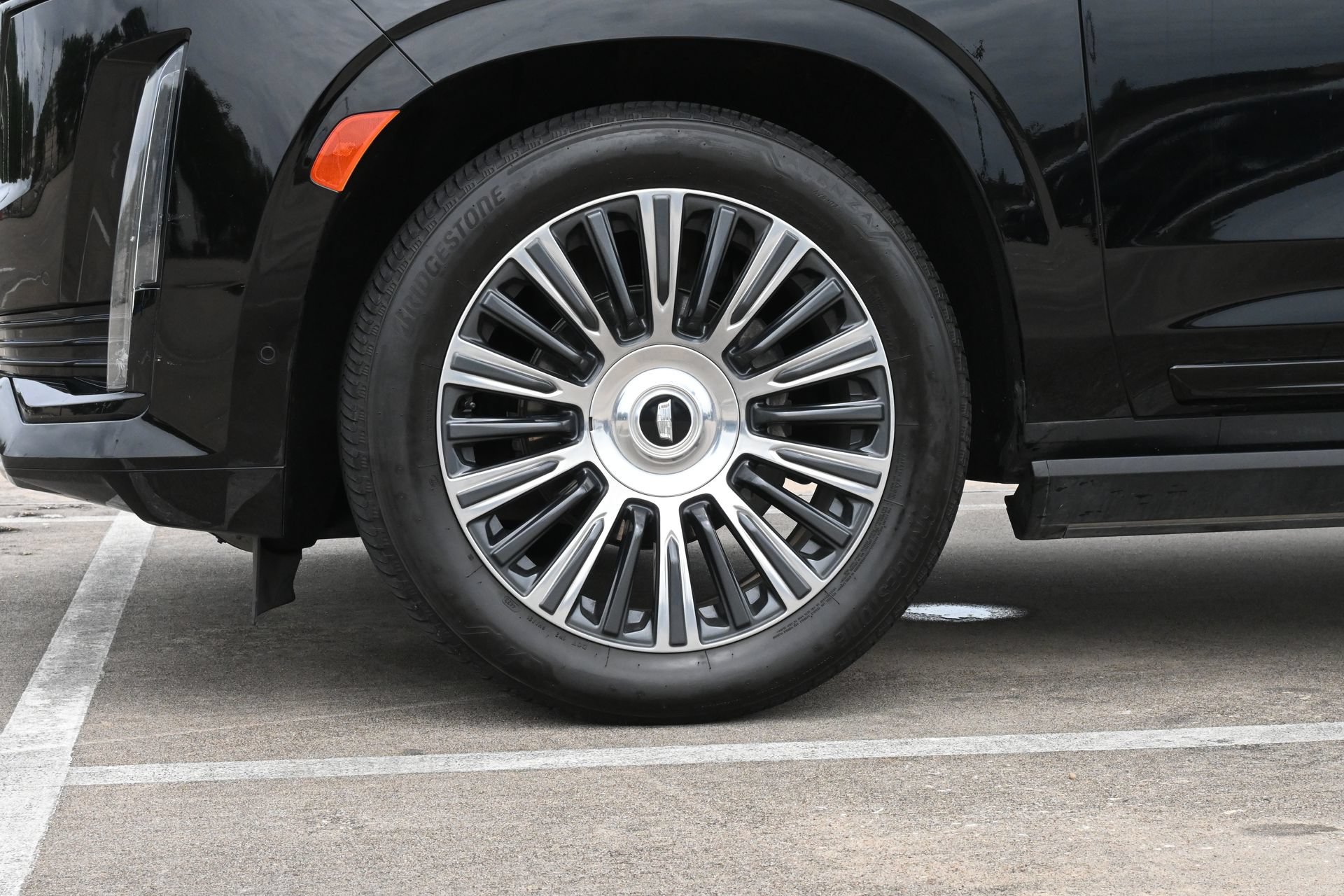 Used 2021 Cadillac Escalade Sport Platinum RWD image 31
