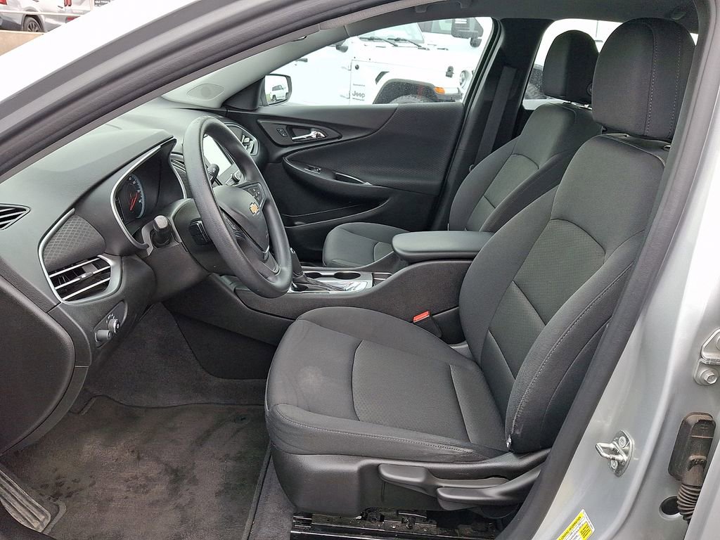 Used 2017 Chevrolet Malibu LS image 13