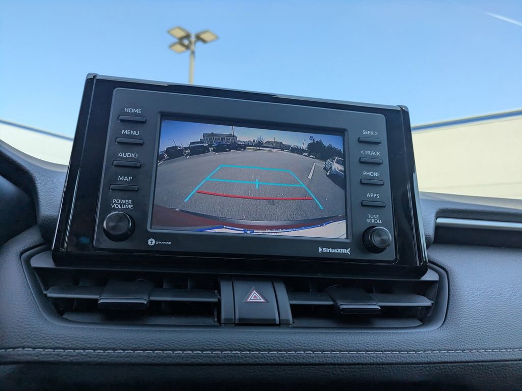 Used 2022 Toyota RAV4 LE FWD image 20