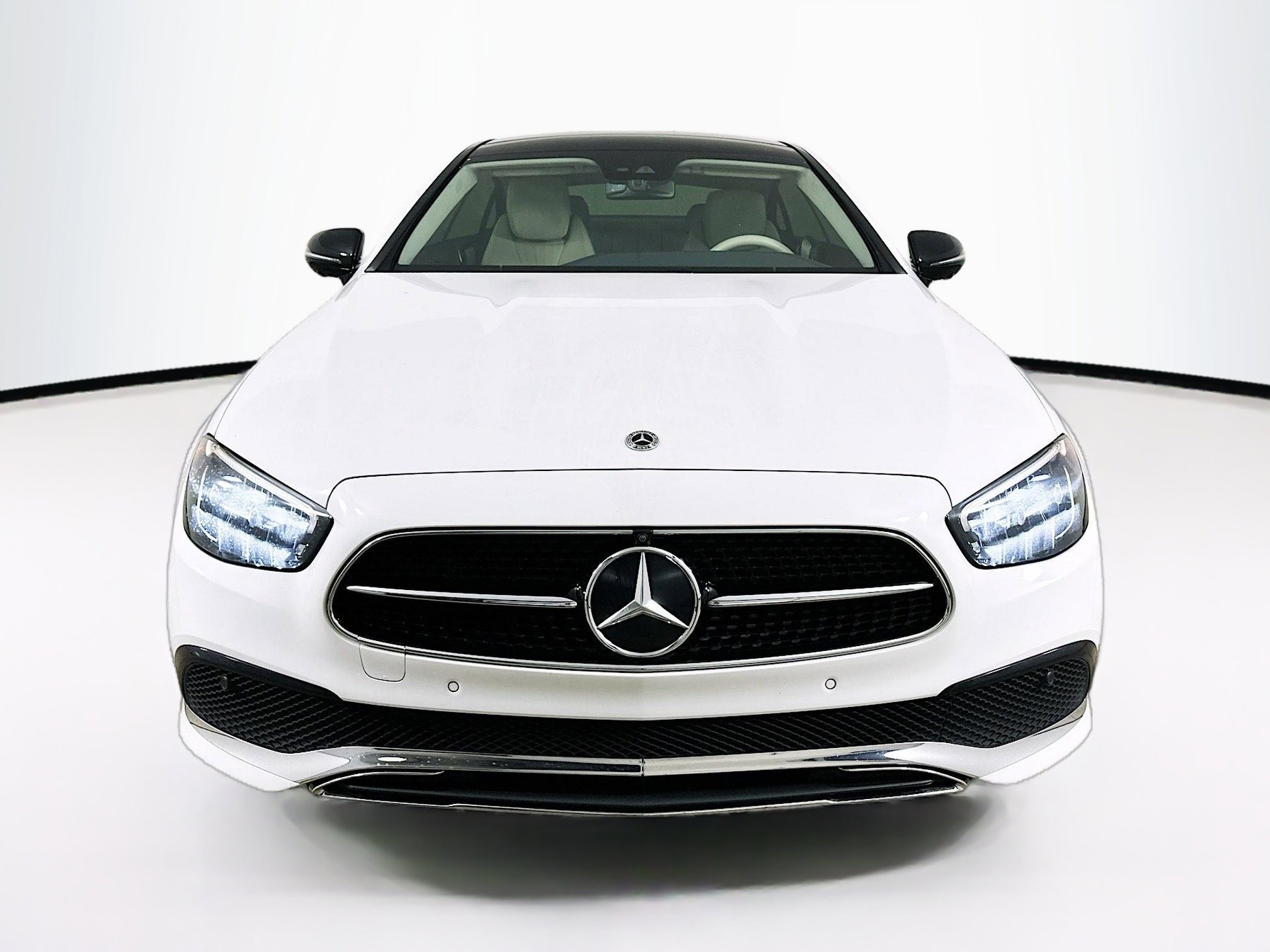 Used 2023 Mercedes-Benz E 450 4MATIC Coupe image 2