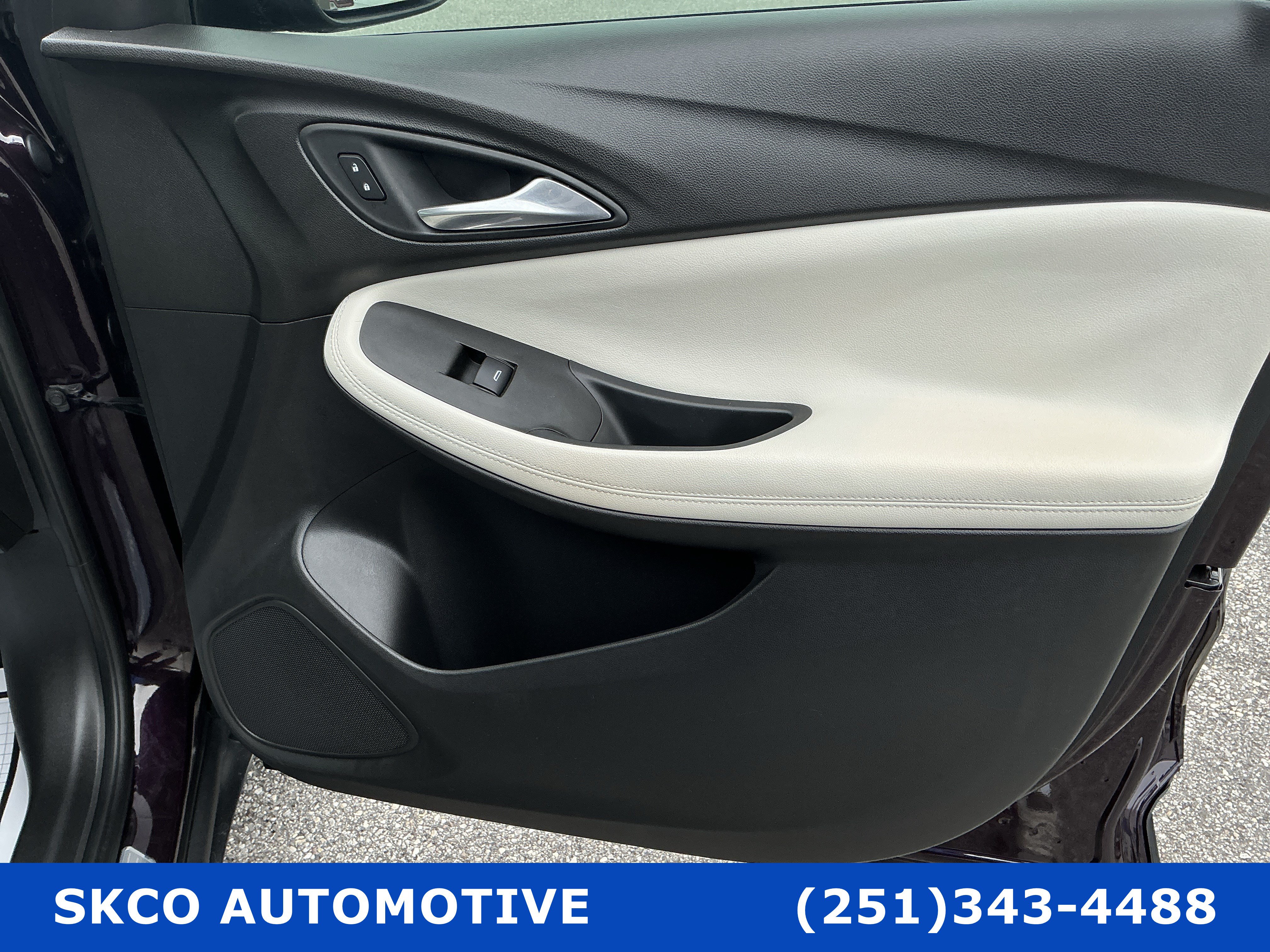 Used 2020 Buick Encore GX Select FWD image 12