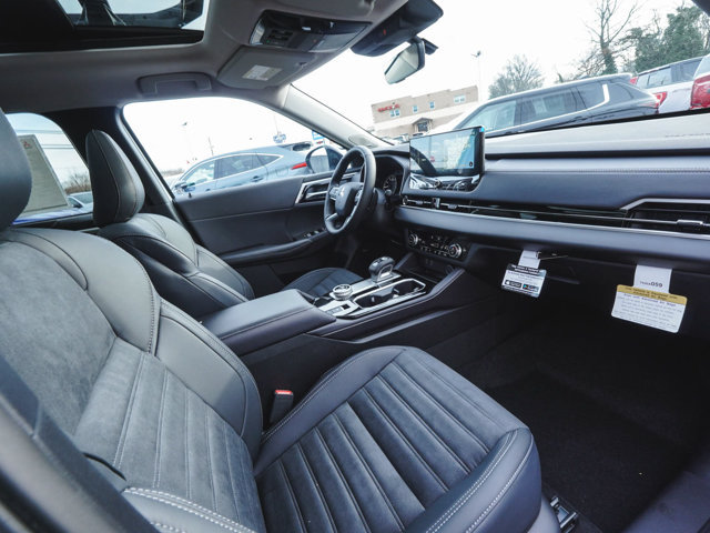 New 2026 Mitsubishi Outlander AWD image 44