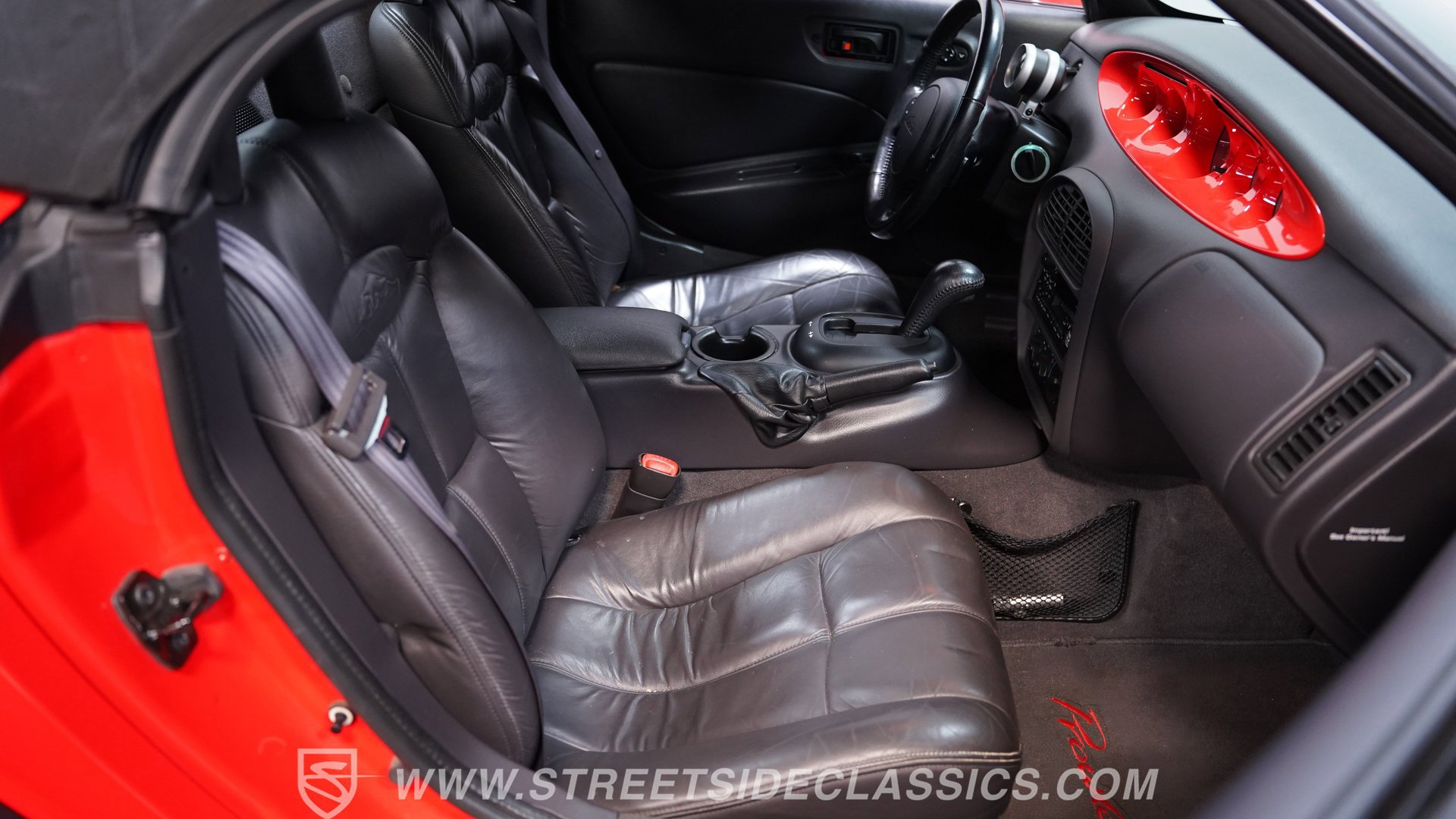 Used 1999 Plymouth Prowler RWD image 33