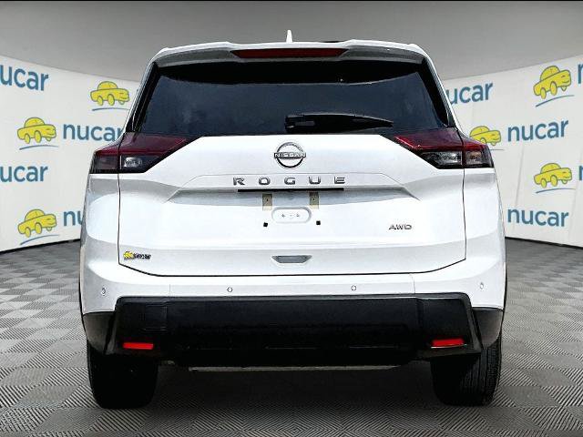 Certified 2026 Nissan Rogue SV AWD/4WD image 5